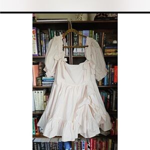 Selkie butter cream puff sleeve